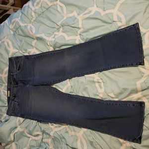 Kut from the Kloth Karen Baby Bootcut Jeans